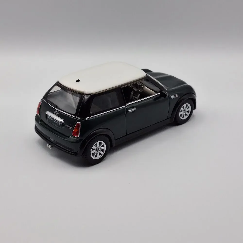 KinSmart Diecast 2-Car Bundle Mini Cooper S & 1962 VW Classical Bus As-Is/Flaws